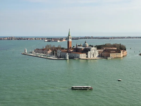 Venezia. St. George Adası'nın görünümü.
