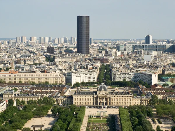 Vista da Torre Eiffel para a Torre Montparnasse — Fotografia de Stock