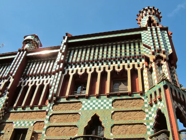 Барселона, Испания-28 сентября 2015 г. - Casa Vicens Gaudi architect — стоковое фото