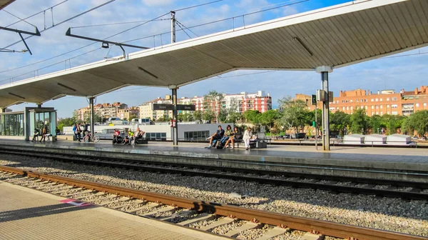 Girona Katalonien Spanien September 2015 Plattformen För Järnvägsstationen Som Har — Stockfoto