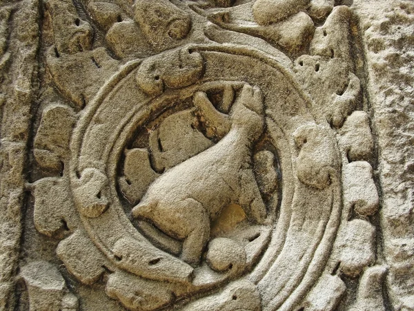 Basreliëf op Angkor, Siem Reap, Cambodja. — Stockfoto