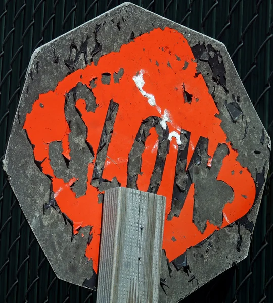 Hasarlı yavaş işareti