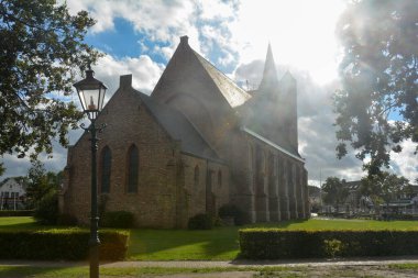 Sint Jacobus - Jacobuskerk - Hollanda 'nın Zeeland eyaleti, Schouwen-Duithe' de, Renesse 'de bir Protestan kilisesi.