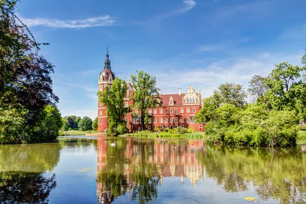 Muskau Park ve Muskau Sarayı — Stok fotoğraf