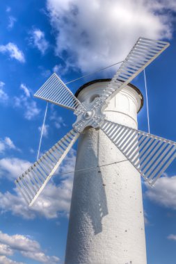 swinoujscie içinde deniz feneri yel değirmeni