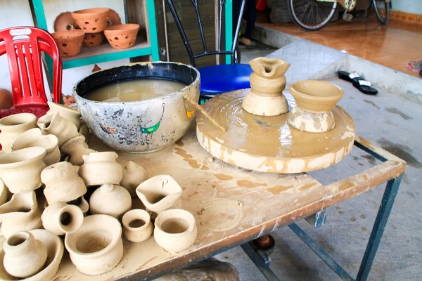 Pottery making with clay. — Stock Photo, Image