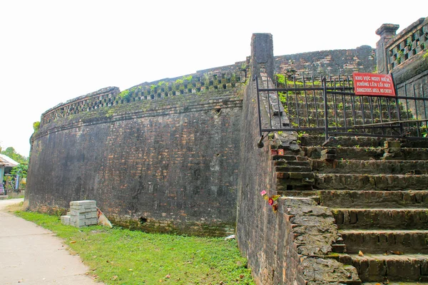 Tijger en olifant Arena in Hue, Vietnam — Stockfoto