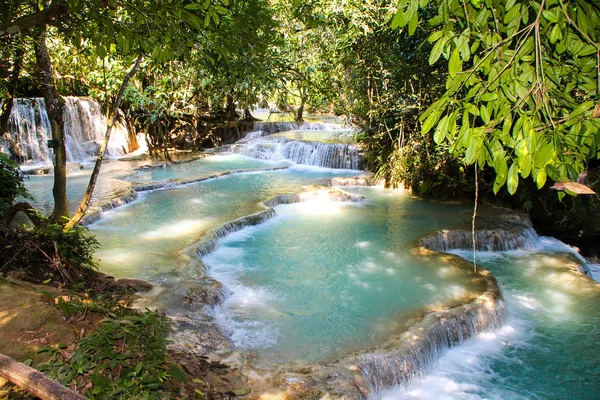 Kuang Si Cachoeira, Luang Prabang, Laos Fotos De Bancos De Imagens Sem Royalties