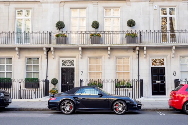 London, Verenigd Koninkrijk - April, 14: Luxe zwarte Porsche Rechtenvrije Stockafbeeldingen