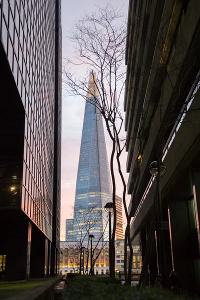 O fragmento elevando-se sobre Londres — Fotografia de Stock