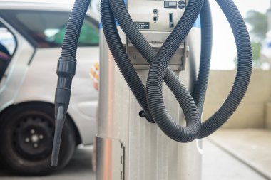 Araba kendi kendine jetonlu süpürge hizmet