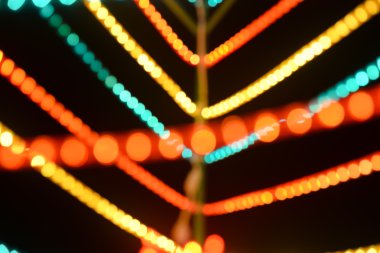 Renkli Işık Ampüller ve canlı yuvarlak bokeh ışıklar