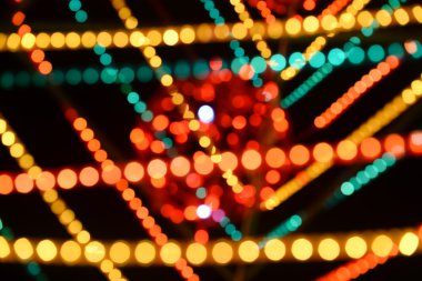 Renkli Işık Ampüller ve canlı yuvarlak bokeh ışıklar