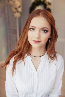 Genç bir kızın portresi