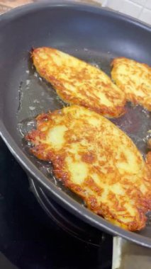 Kızartma tavası, patates tabağı, kızartma tavasında kızarmış patates, Ukrayna mutfağı, derun, derunes, derunes