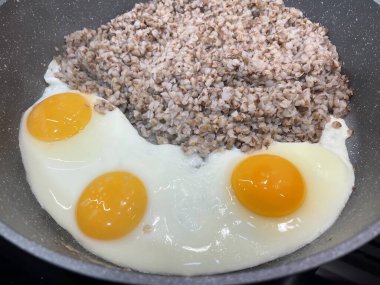 Kızartma tavasında kızarmış yumurta, yumurta, yumurta, protein, mutfak, yemek