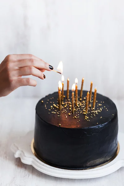 Pastel de cumpleaños negro —  Fotos de Stock