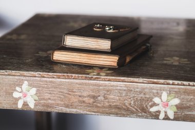 Vintage defter deri kapaklar ile