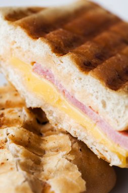 pastırma ile taze sandviç