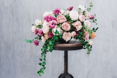 Düğün çiçek aranjmanı