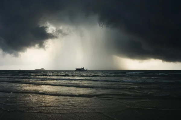 Dramatic stromy seascape — Stock Photo, Image