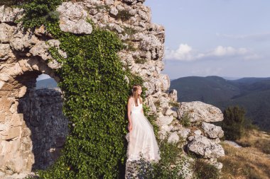 bir yürüyüş güzel gelin