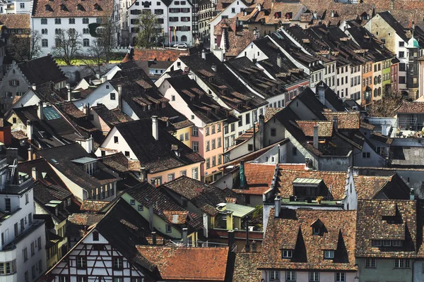 Vista superior de uma cidade europeia acolhedora — Fotografia de Stock