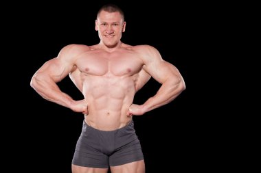 erkek vücut geliştirmeci