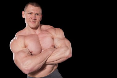 erkek vücut geliştirmeci