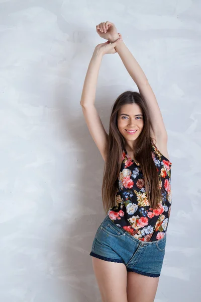 Ragazza modello posa in il studio — Foto Stock