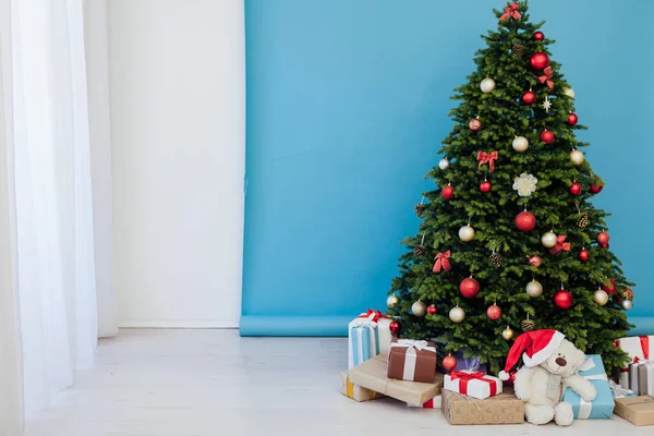 Karácsonyfa Fenyő Ajándék Dekoráció Újév Kék Piros — Stock Fotó