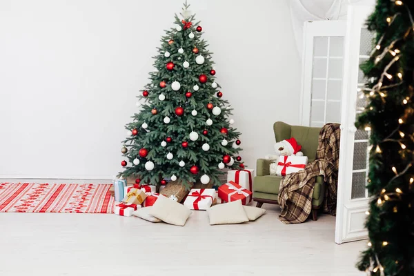 Decoração Pinho Árvore Natal Apresenta Ano Novo Inverno Casa — Fotografia de Stock