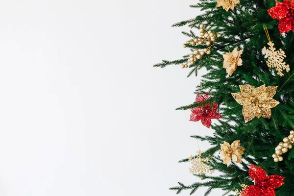 Galhos Árvore Natal Decoração Guirlanda Lugar Véspera Ano Novo Para — Fotografia de Stock