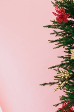 Noel ağacı çelengi. Yeni yıl arifesi yazıtlar için.