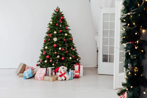 Dekor Neujahr Interieur Des Weihnachtsbaums Dekor Geschenke — Stockfoto