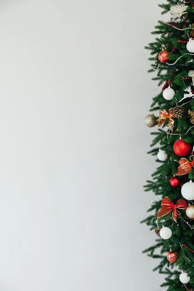 Πρωτοχρονιάτικα κλαδιά του χώρου διακόσμηση χριστουγεννιάτικων δέντρων για επιγραφή — Φωτογραφία Αρχείου