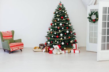 Yeni Yıl Ağacı. Hediye dekoru 2021 2022.