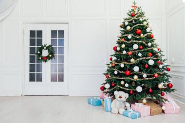 Yeni Yıl Arkaplanı Noel Ağacı Dekorasyonu İç Kartpostal 2021