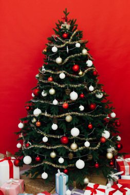 Kırmızı Noel arkaplanı Noel ağacı dekoru İç kartpostal