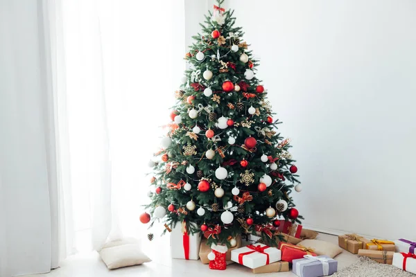 圣诞装饰品家居装饰圣诞树为新年送礼 — 图库照片