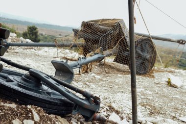 Savaşta kullanılacak ağır silahlar.