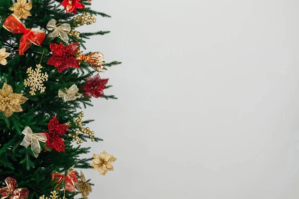 Noel ağacı çelengi. Yeni yıl arifesi. Yazı dekorasyonu için.