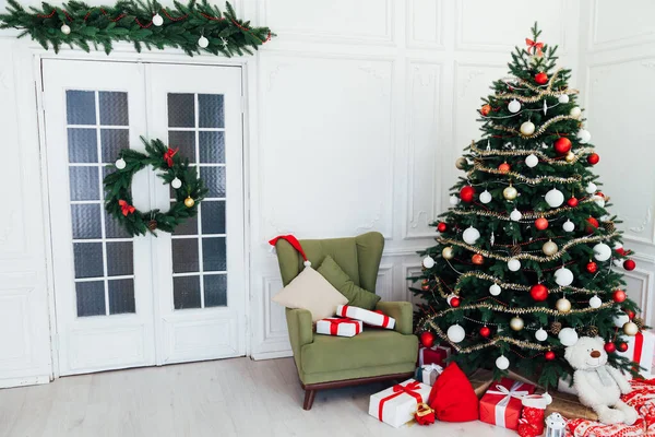 Véspera de Ano Novo Interior de Natal Home Presentes Árvore de Natal — Fotografia de Stock