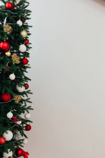 성탄절 소나무 신년 장식용 장식 장소 — 스톡 사진