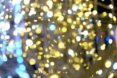 Işıklar Noel 'de ve Yeni Yıl' da yanyana yankılanır