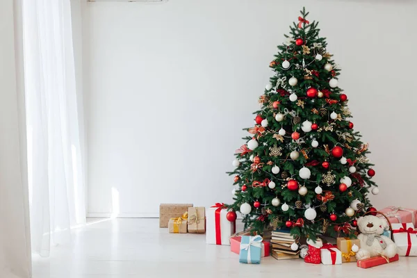 Guirnaldas decoración del árbol de Navidad Fin de año vacaciones —  Fotos de Stock