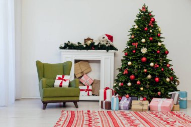 Yeni Yıl Ev Tatili İçi Noel Ağacı Hediyeleri
