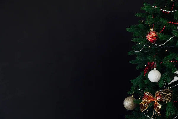 Zweige Weihnachtsbaum Dekor Girlande Neujahr Ort für die Beschriftung — Stockfoto