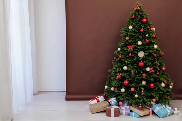 Casa nuovi regali di festa di anno Decorazione dell'albero di Natale — Foto Stock