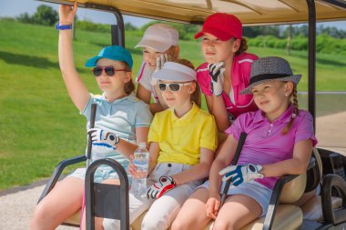 Kids golf competition clipart